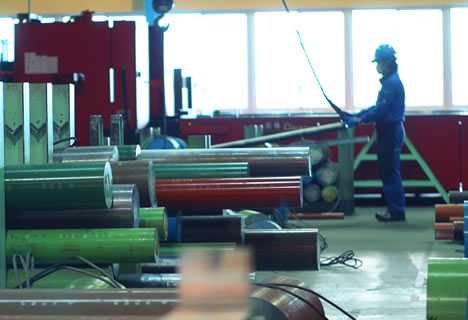 粉末冶金中模用什么硬質